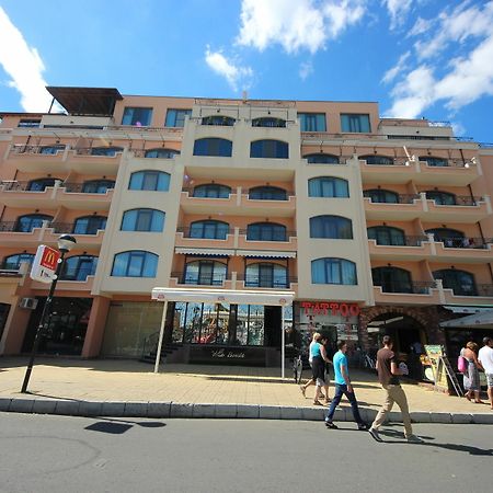 Menada Villa Bonita Apartments Pantai Sunny Bagian luar foto