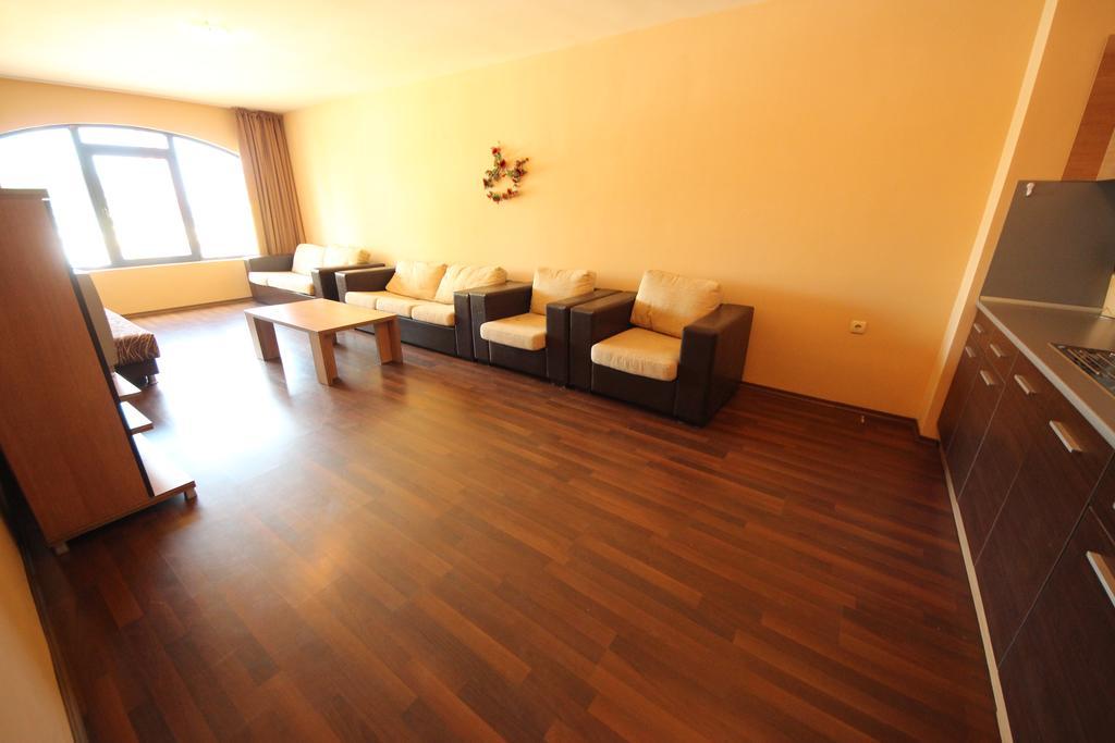 Menada Villa Bonita Apartments Pantai Sunny Bagian luar foto