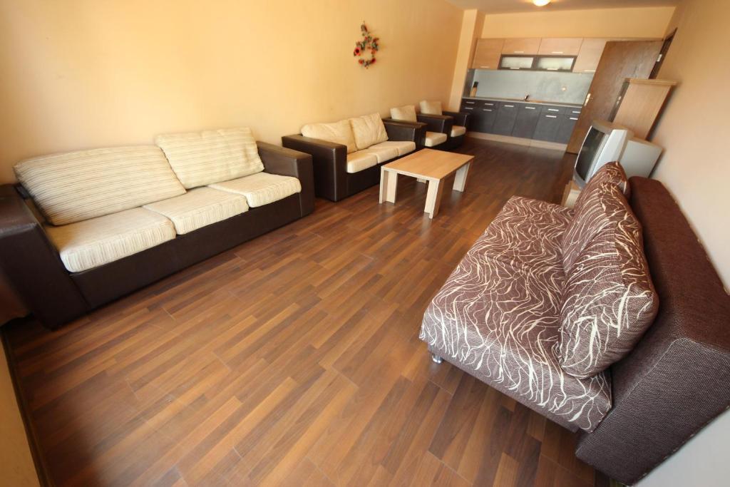 Menada Villa Bonita Apartments Pantai Sunny Ruang foto