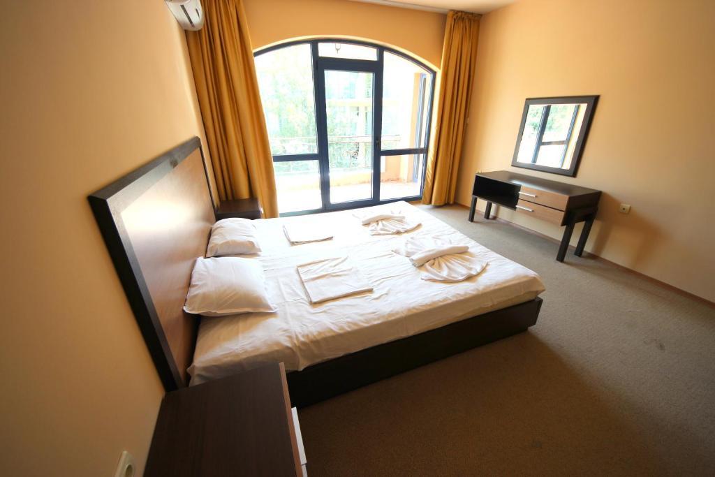 Menada Villa Bonita Apartments Pantai Sunny Ruang foto