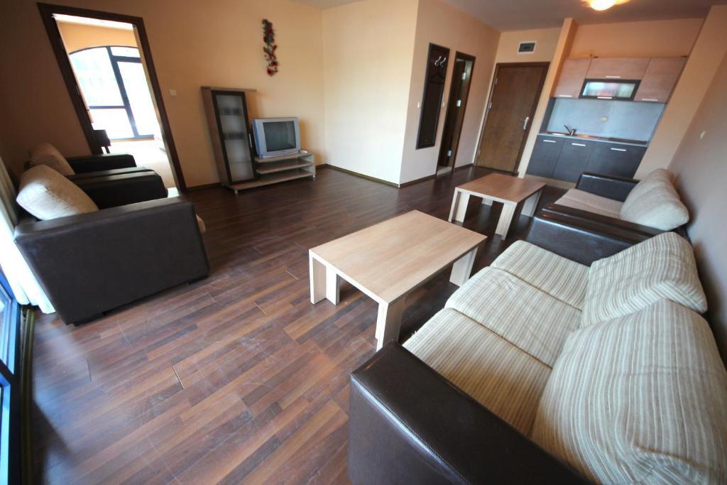 Menada Villa Bonita Apartments Pantai Sunny Ruang foto