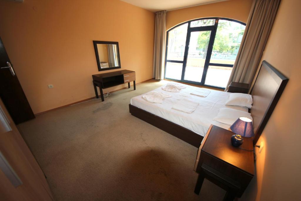 Menada Villa Bonita Apartments Pantai Sunny Ruang foto