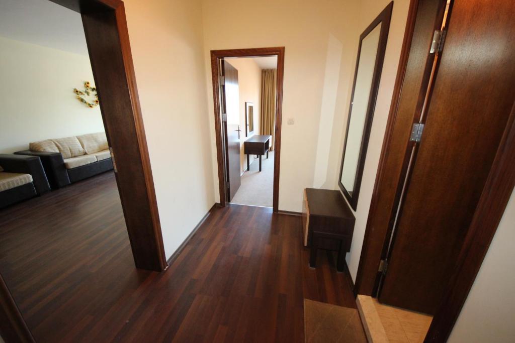 Menada Villa Bonita Apartments Pantai Sunny Ruang foto
