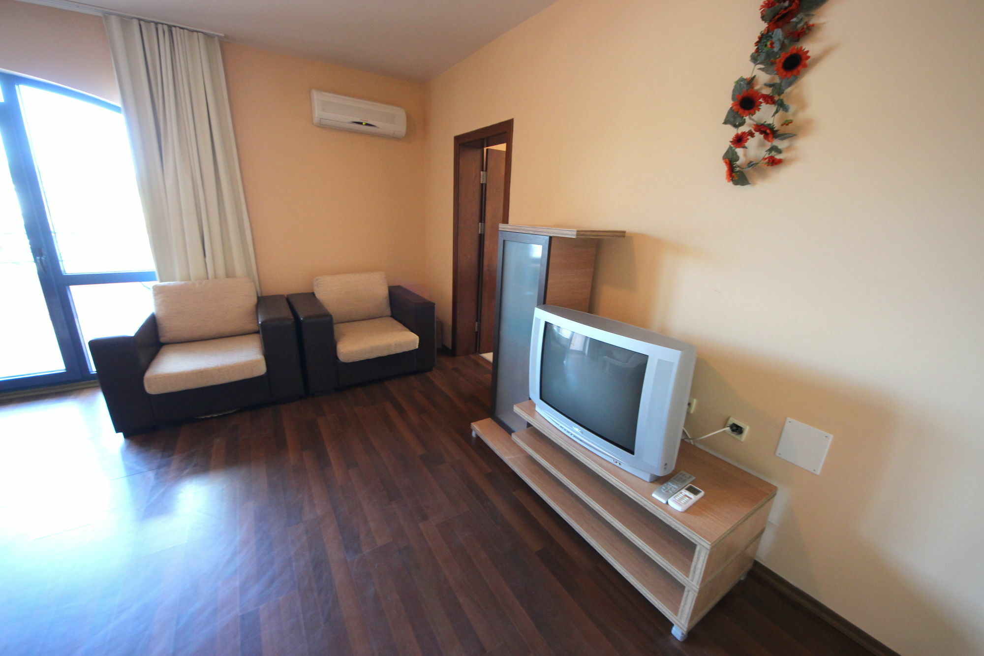 Menada Villa Bonita Apartments Pantai Sunny Bagian luar foto